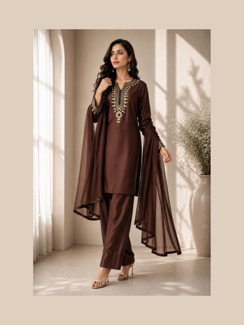 Mehrooma farshi suit - Pure Crepe